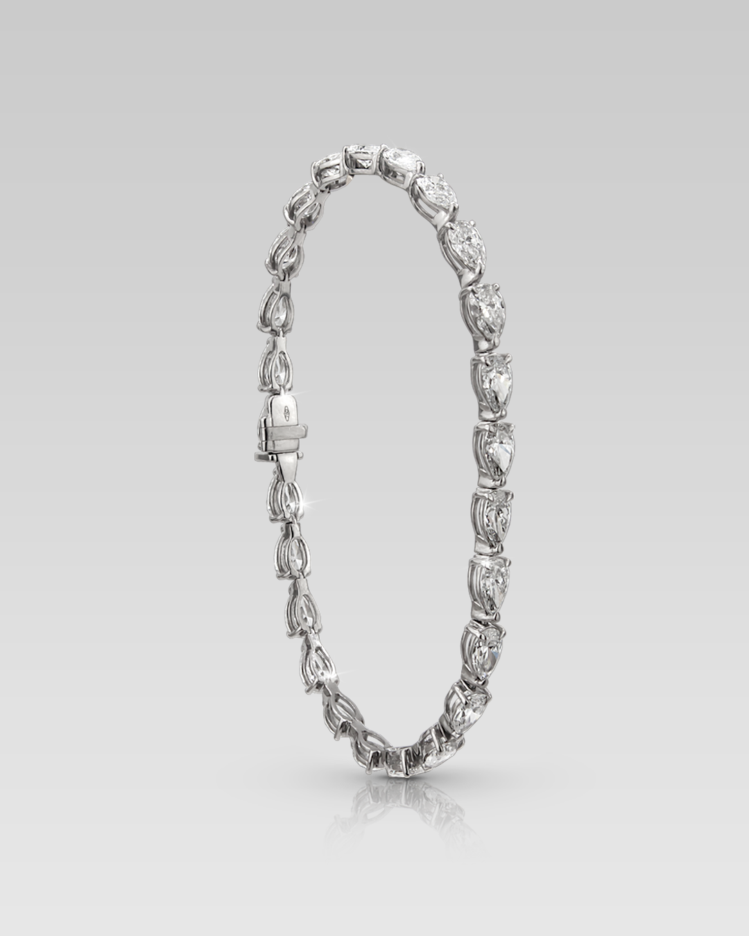 Tennis Bracelet • Corte Pear 25 Brillantes