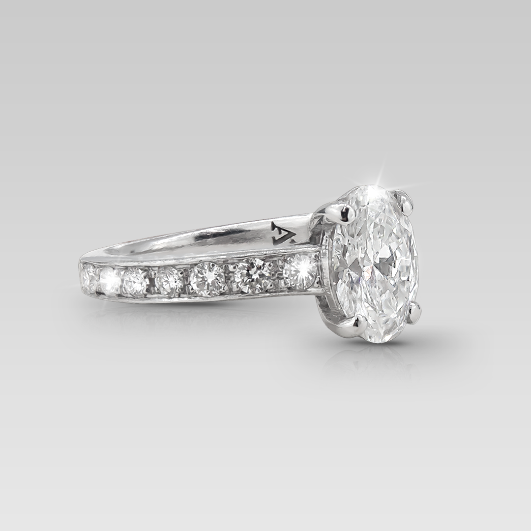Anillo de Compromiso Eiffel • Oval