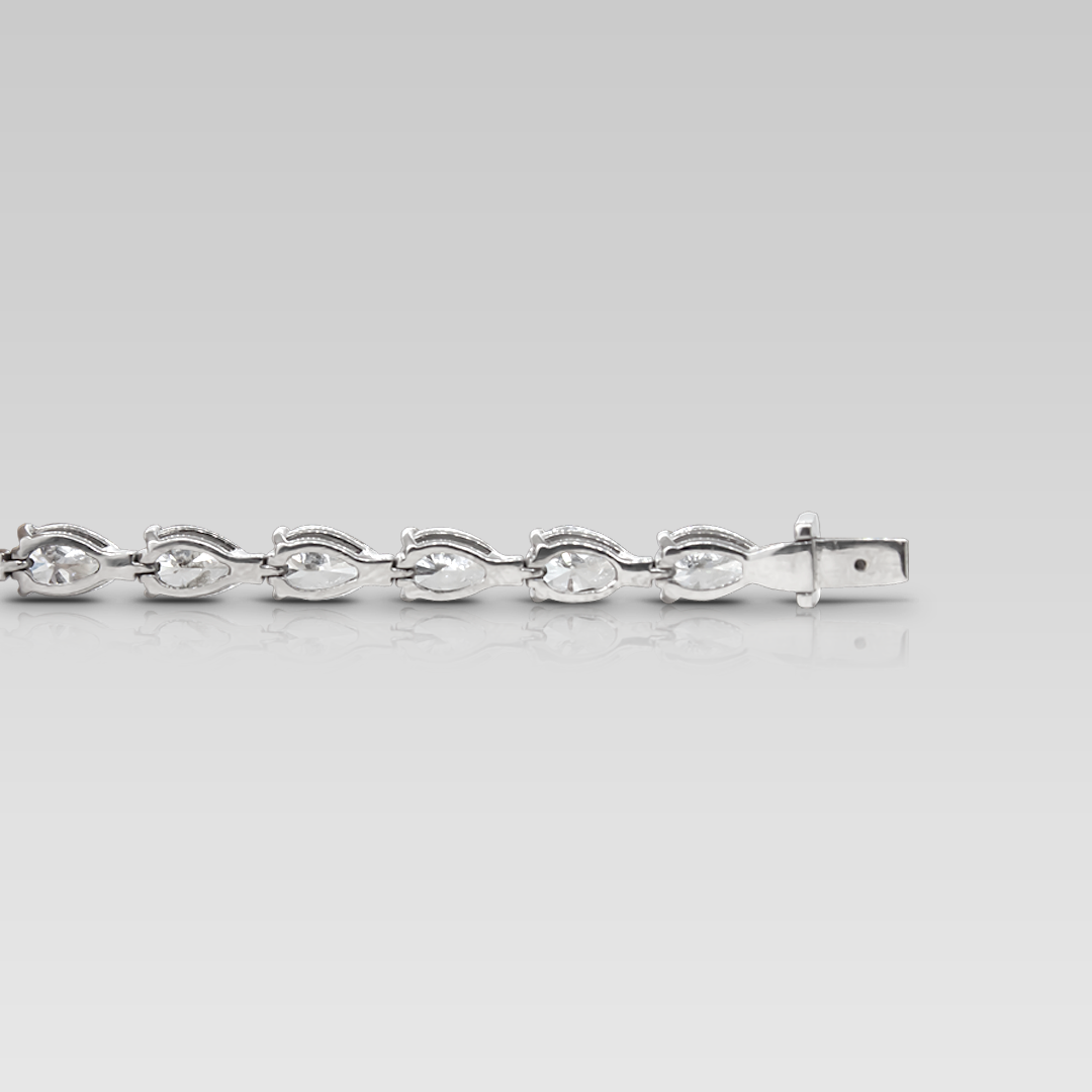 Tennis Bracelet • Corte Pear 25 Brillantes
