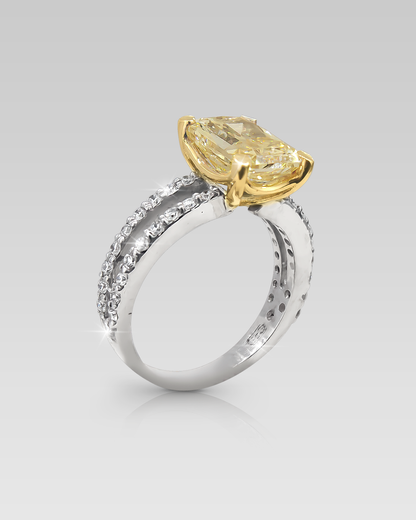Anillo de Compromiso Diana Fancy