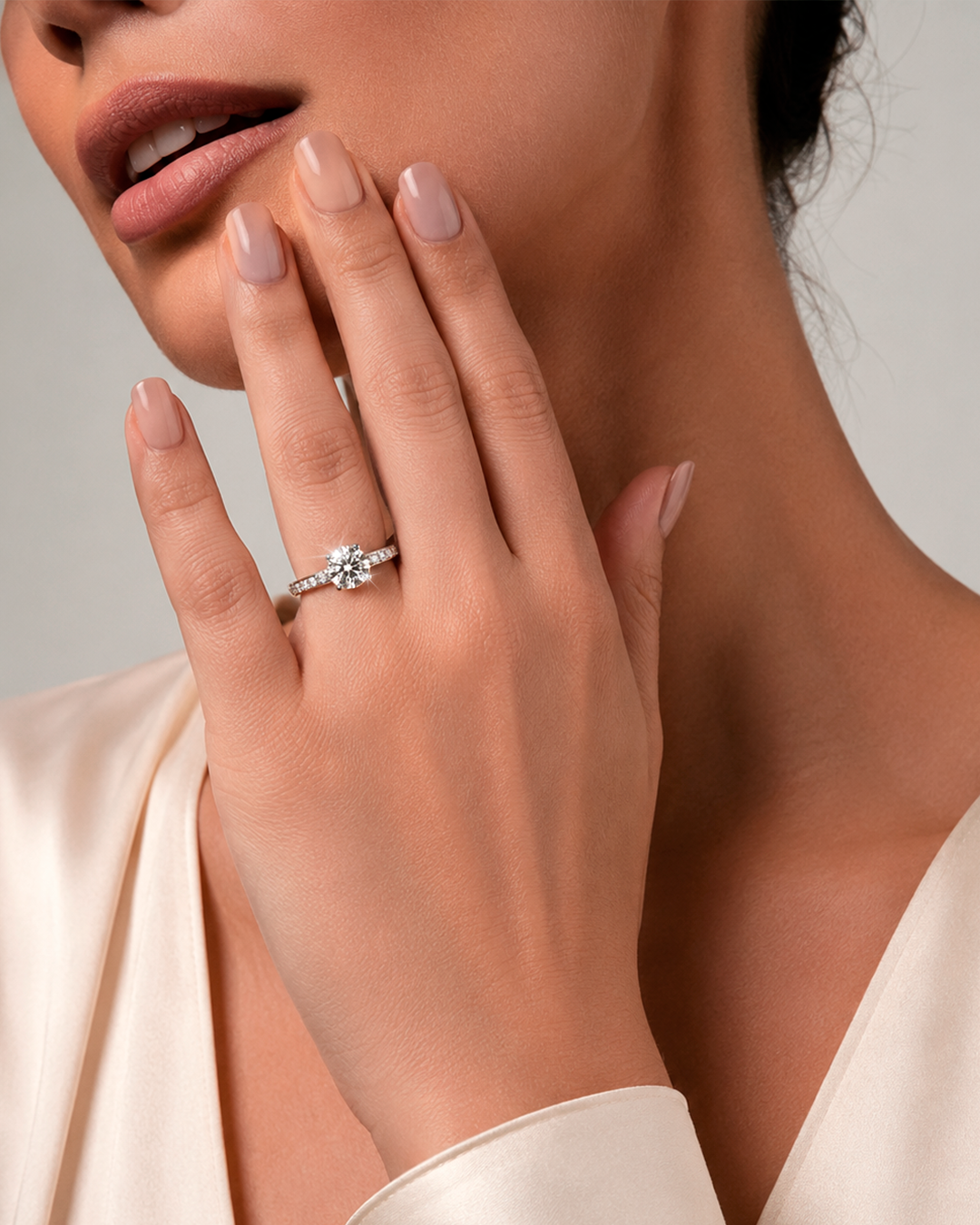 Anillo de Compromiso Eiffel • Round