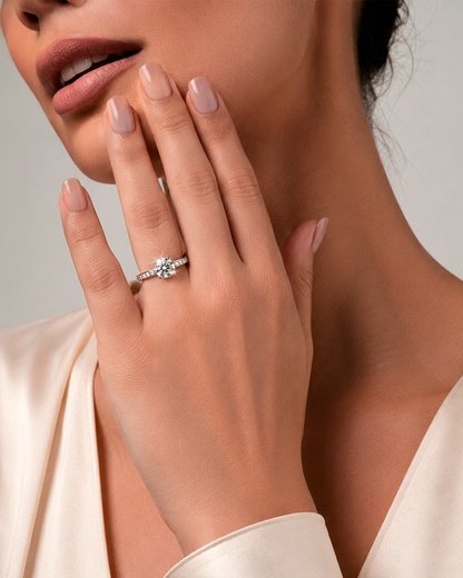 Anillo de Compromiso Eiffel • Round