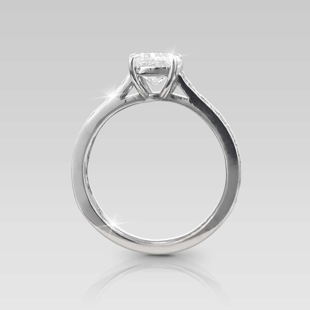 Anillo de Compromiso Eiffel • Cushion Elongado