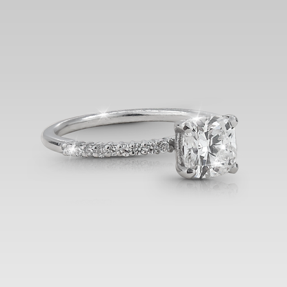 Anillo de Compromiso Grace • Cushion