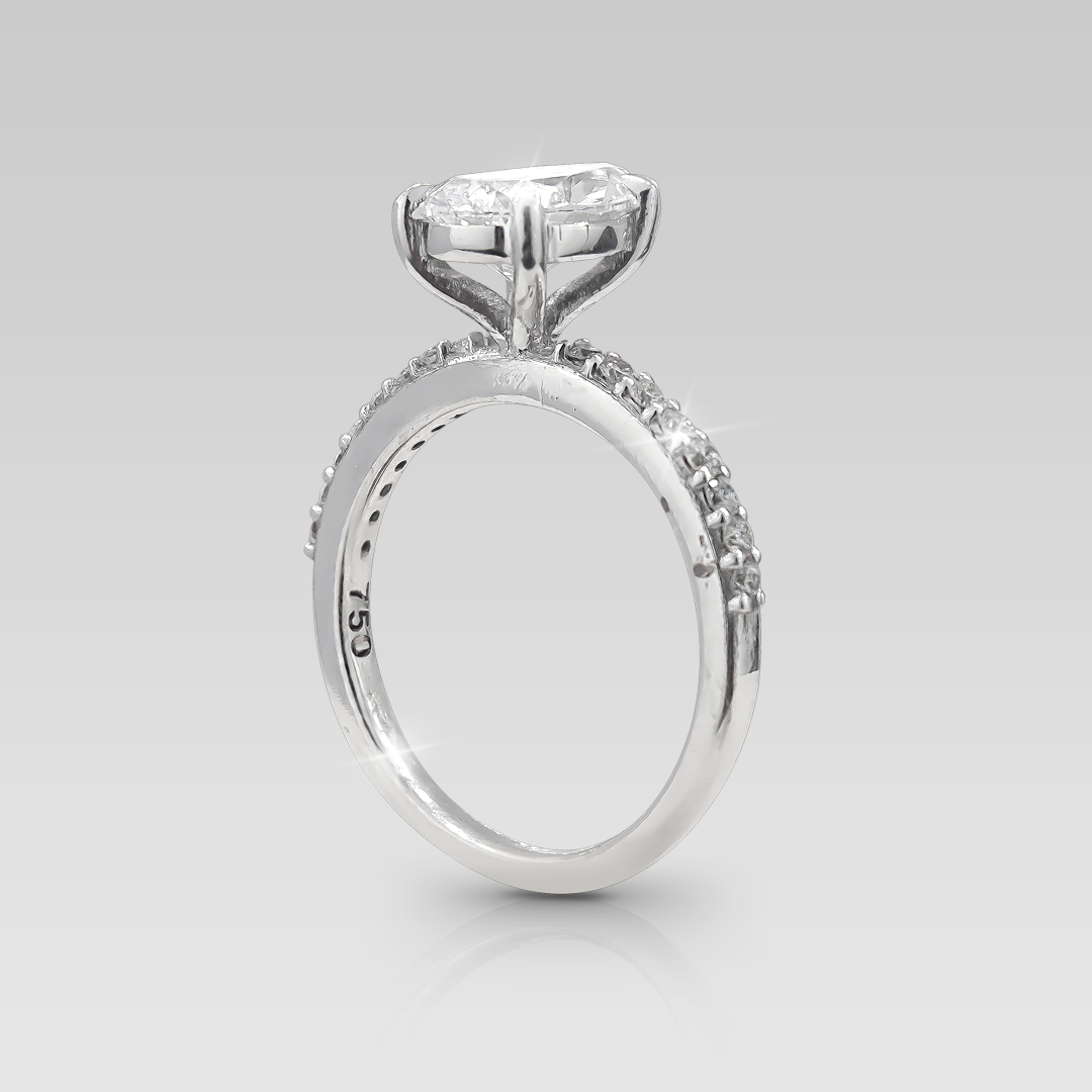 Anillo de Compromiso Royale Pear