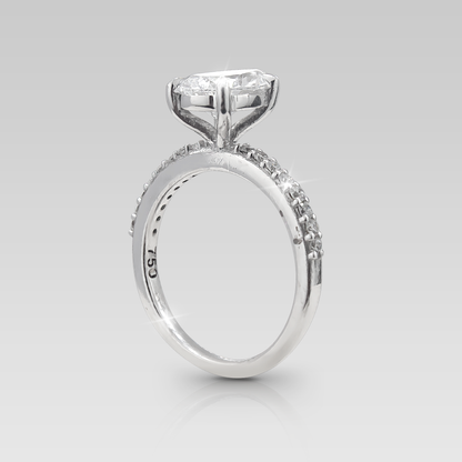 Anillo de Compromiso Royale Pear