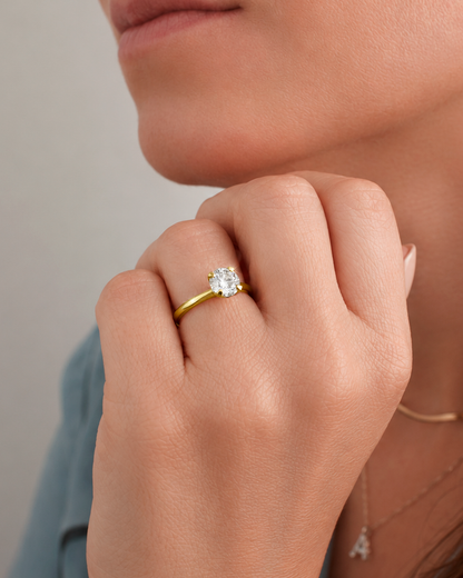 Anillo de Compromiso Solitario Adamant • Round